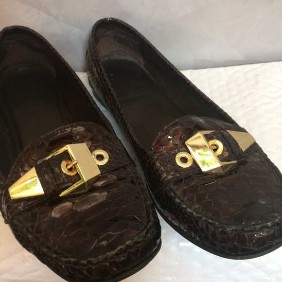 Stuart Weitzman Embossed Patent Leather Flats - Picture 4 of 10